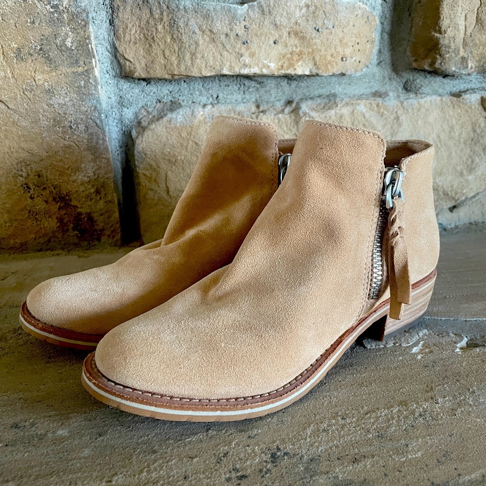 Tan Suede Dolce Vita booties - new without tags